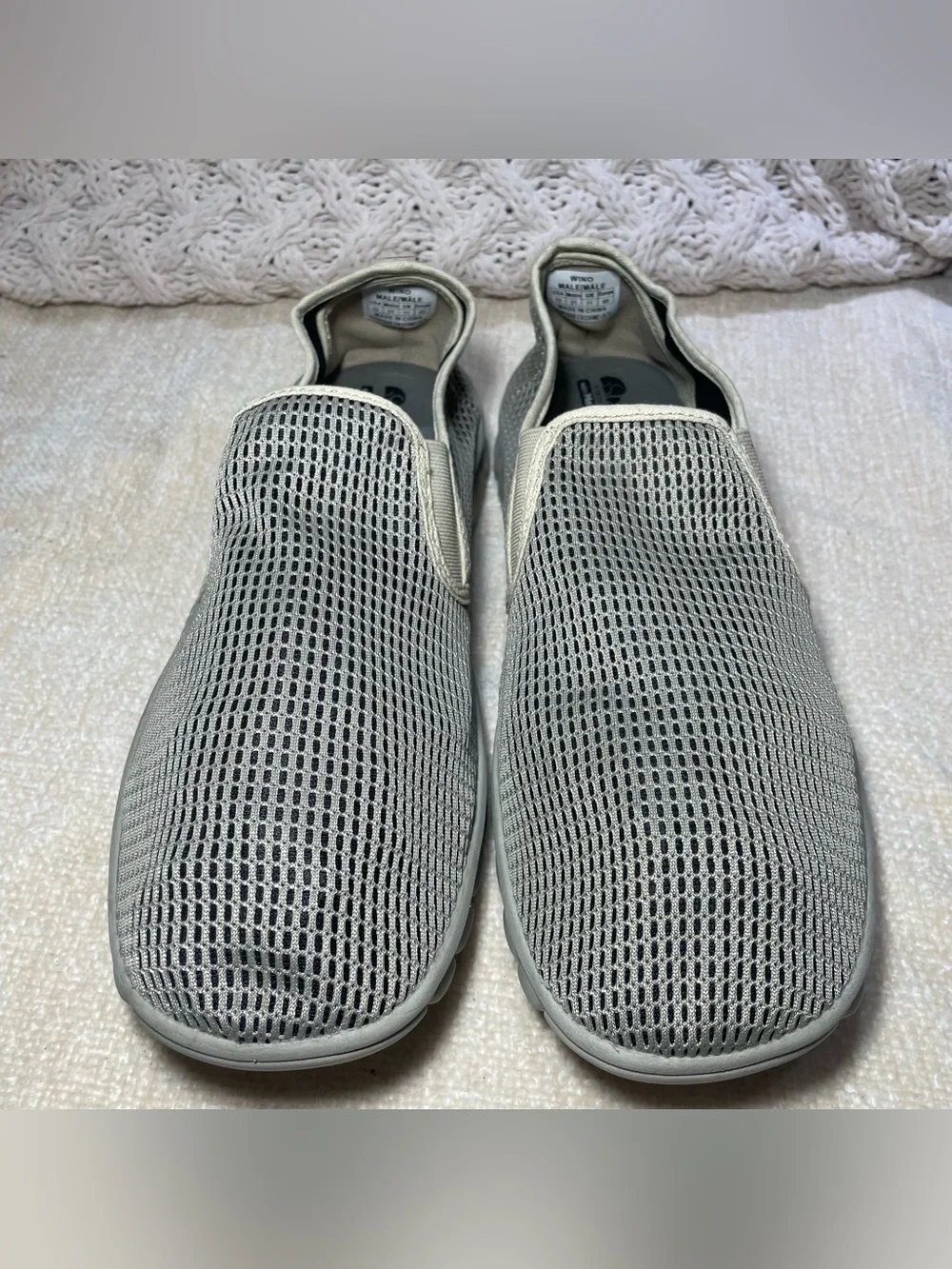 No Sox Deer Stags Men's Slip-On Mesh Light Gray and Cream size 12